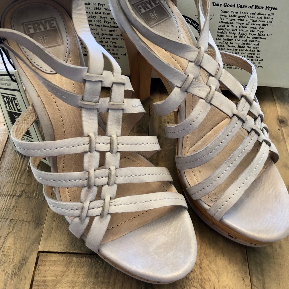 NIB Frye Kara Strappy Sandals, Sz 9M